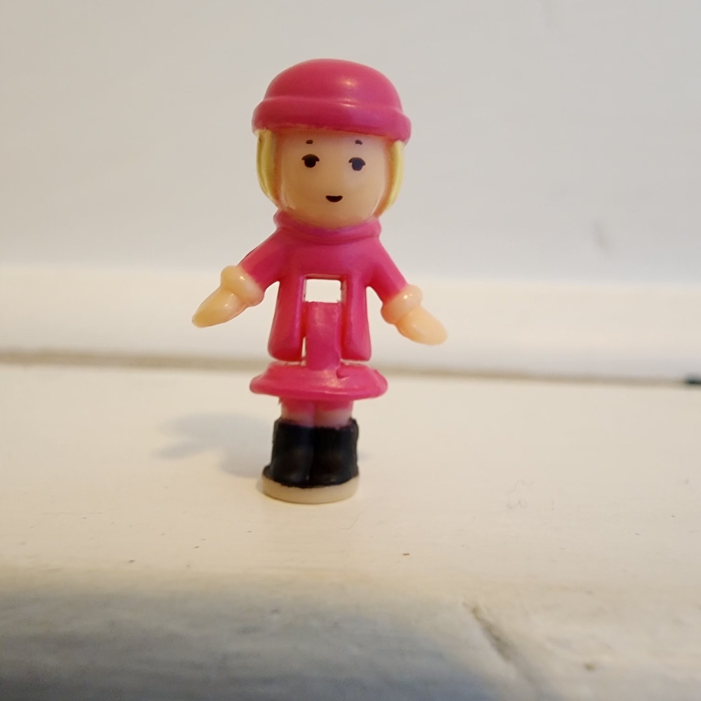 Polly Pocket Bluebird Heidi's Alpine Chalet Figure Doll - Vintage 1991